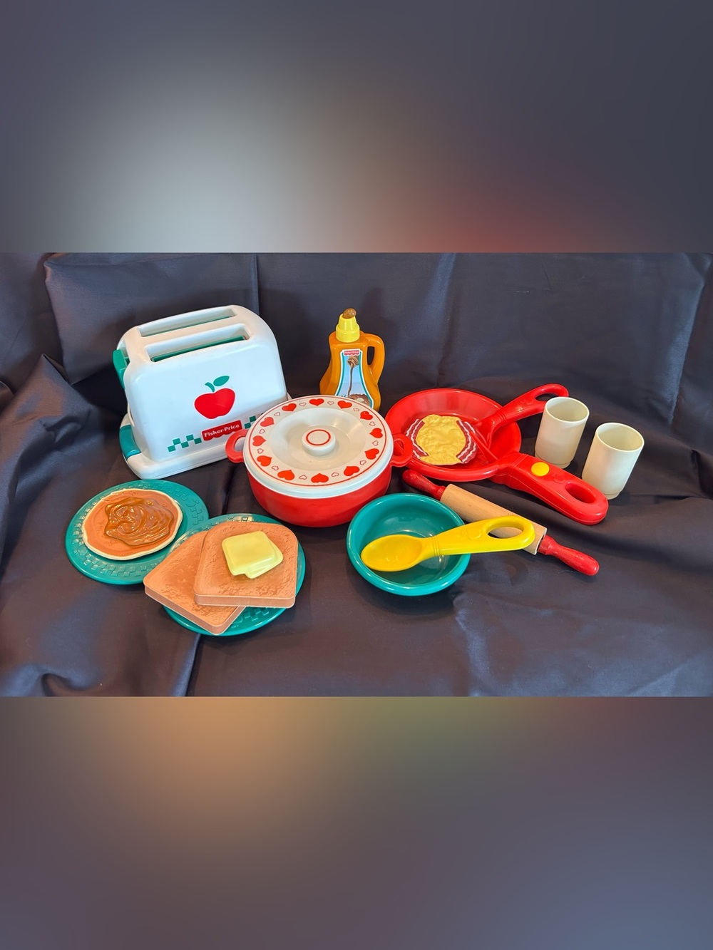 VTG 1997 Fisher Price Hoppin' Flippin' Breakfast Play Food Set (Nearly Complete)